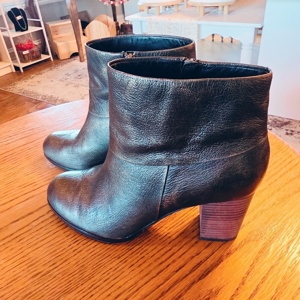 New Cole Haan Nike Air Cassidy Comfortable Bronze Ankle Boots - Picture 5 of 9